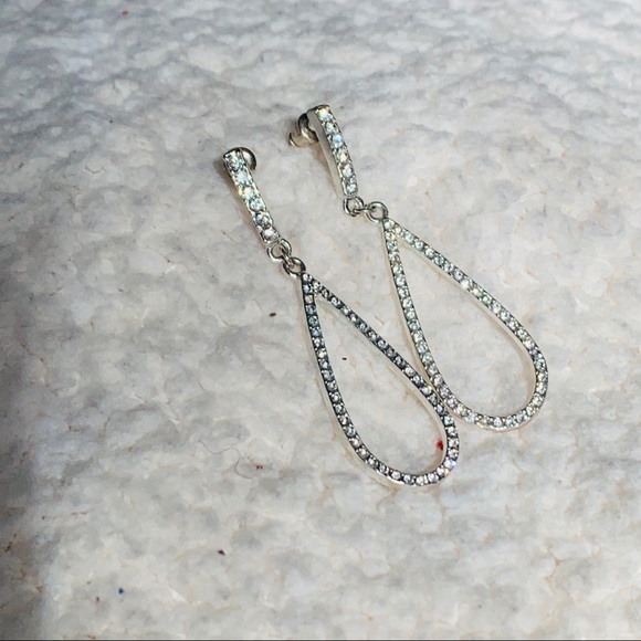 MGM brand costume earrings - Picture 2 of 2